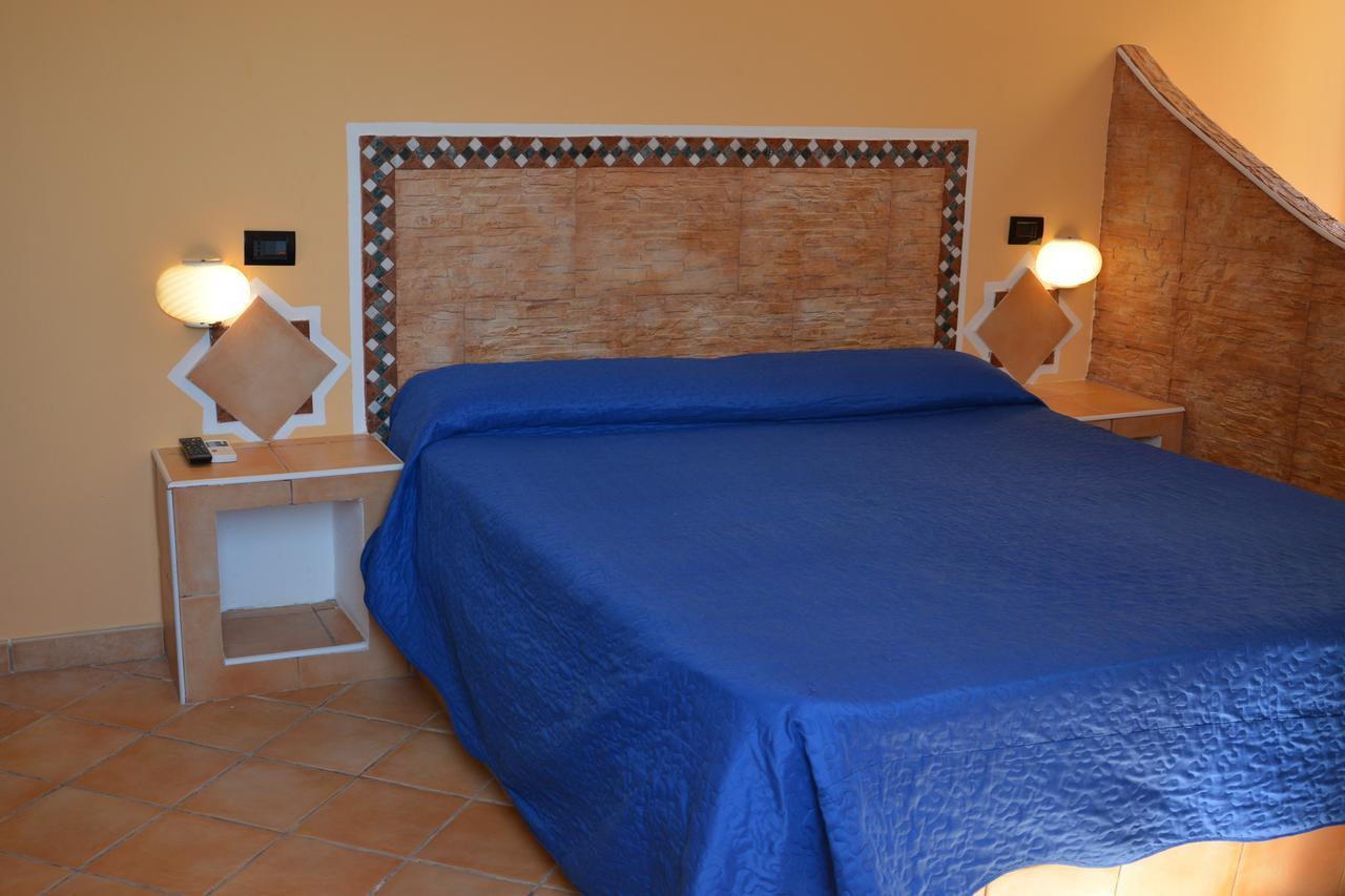 Hotel Mare Blu Лампедуза Экстерьер фото